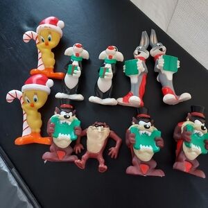 9 Blow Mold Tree Light Covers And 1 Vintage Lonney Tunes Taz Covers Only